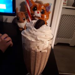 A picture of Oreo milkshake.