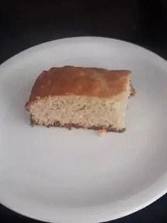 Una foto de Torta de manzana húmeda 20 cucharadas