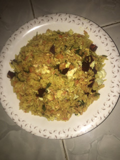 A picture of Arabian fried rice.