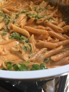 صورة لوصفة معكرونة سهلة ولذيذه 😘😘