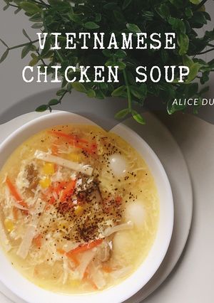 Hình của món Soup gà của Chou.