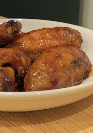 Hình của món Cánh gà sốt xì dầu mật ong.