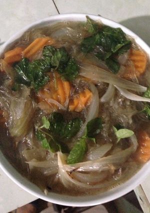 Hình của món Chim câu nấu miến.