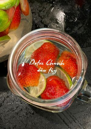Hình của món Detox Chanh dâu tây.