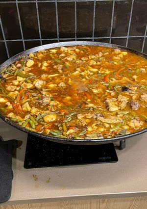 Una foto de Paella Valenciana