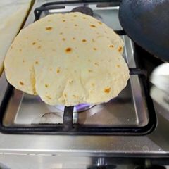 How to make round,soft and puffed roty ! A picture of How to make round,soft and puffed roty !.