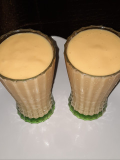 A picture of Mango milk shake.