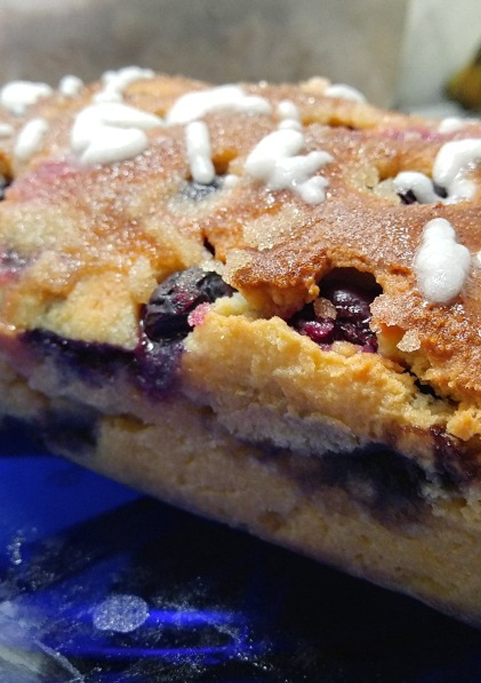 Una foto de Almond Flour, Keto Bluberry Bread
