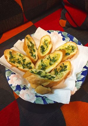 Hình của món Bánh mì nướng bơ tỏi.