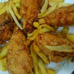 CRISPY FRIED CHICKEN (kfc style) A picture of CRISPY FRIED CHICKEN (kfc style).