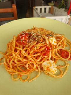 Una foto de Spaghetti Pomodoro e Mozzarella