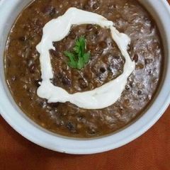 A picture of Dal makhni.