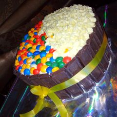 A picture of Butter icing with chocolate decorated.