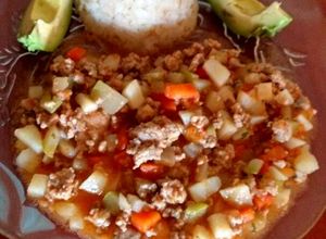 Una foto de Carne molida con vegetales