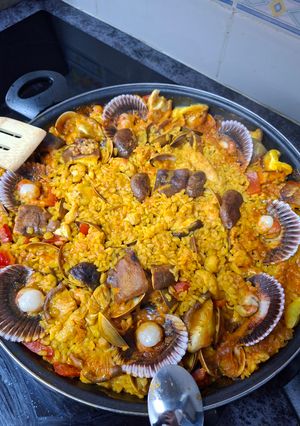 Una foto de Paella de Pescado
