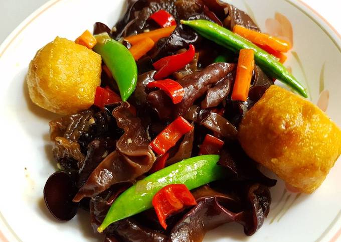 Buddhist Recipe: Stir Fry Black Fungus with Sugar Snap Peas