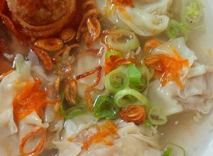 Foto resep Siomay Ayam Kuah + Pangsit Goreng 1 adonan daging,simpel ^^