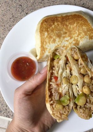 A picture of Chickpea Burrito 🌯.