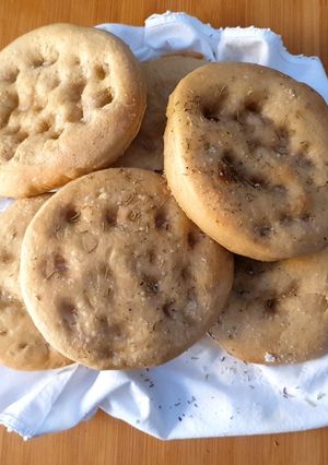 A picture of Vegan Sourdough Spelt Focaccia.