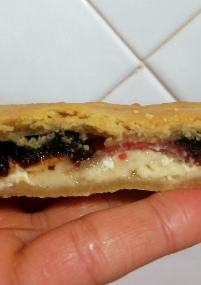Una foto de Empanada agridulce de jamón serrano