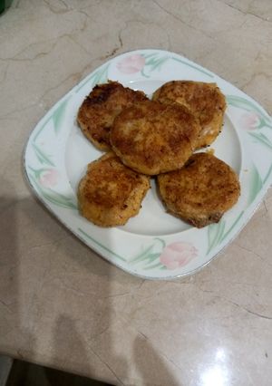 A picture of Cutluts 🥔 🧅.