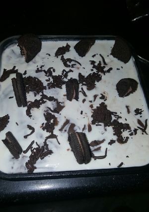 A picture of Biscuit pudding.