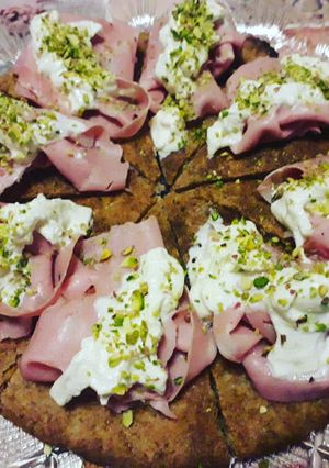 Foto di Pizza fatta in casa, con farina 100% integrale