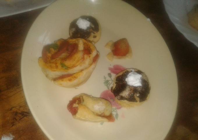 Simple Way to Make Favorite Pizza roses