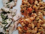Ensalada de Pasta con Filetes a la Plancha al Ajo Perejil