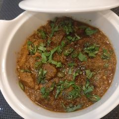 A picture of بھنا گوشت.