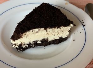 Una foto de Tarta de queso con galletas oreos