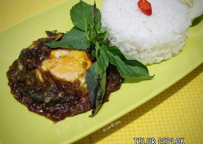 Telur Ceplok Sambal Cabe Ijo