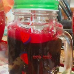 Beetroot juice A picture of Beetroot juice.