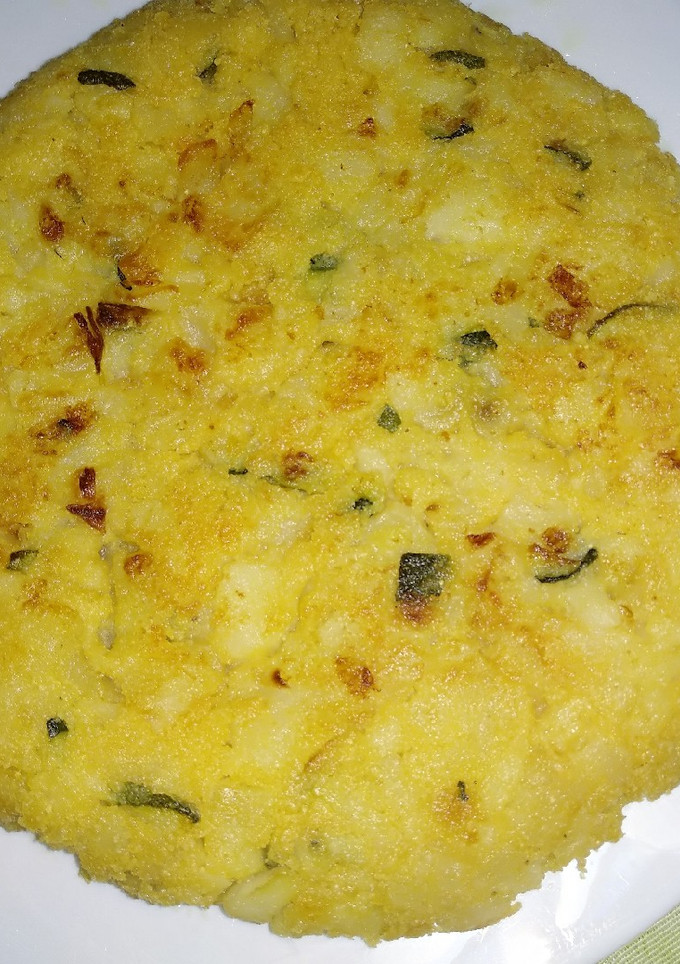 Una foto de Tortilla de patatas vegana (sin huevo)
