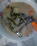 Sopa de moron con pollo y yuyo