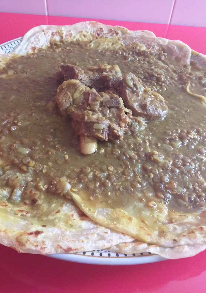 Una foto de Rfisa marroquí(رفيسة اللحم الغنم)