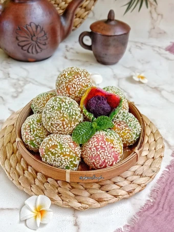 Cara Gampang Menyiapkan Resep Onde onde pelangi ubi ungu yang Bisa Manjain Lidah Anti Ribet, Bikin Ngiler