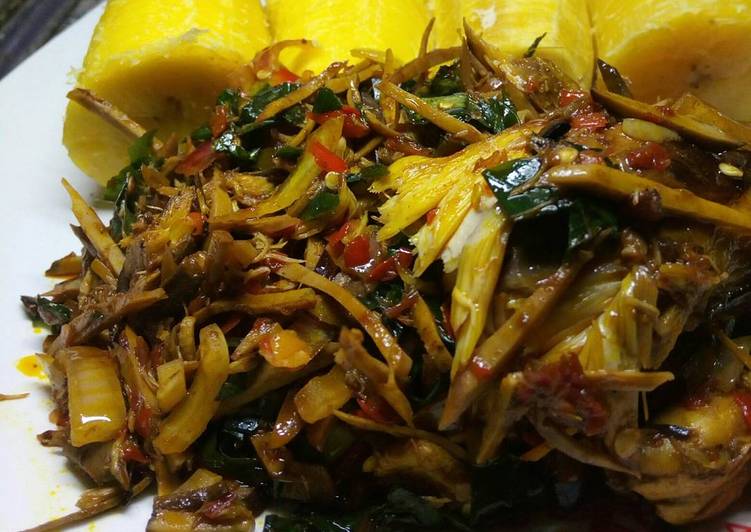 Steps to Make Favorite Boiled plantain with ugba sauce and smokedfish