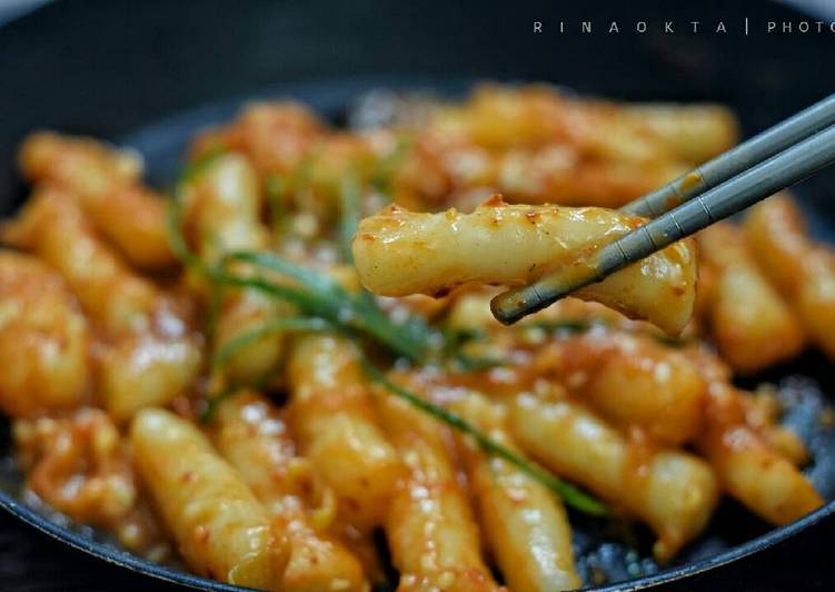 Tteobokki (kue Beras)