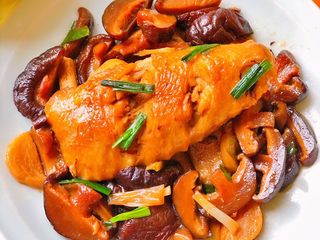 Cánh Gà Rim Nấm Hương