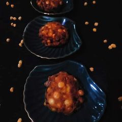 A picture of Chicken Vada South Indian Style.