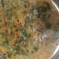 A picture of Palak paratha.