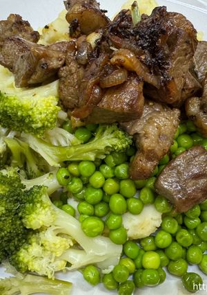 صورة لوصفة بيف محمر بالصاج مع بوريه بطاطا