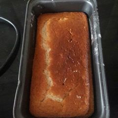 A picture of Tutti fruiti eggless cake.