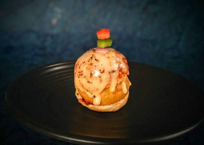 Mini pizza burger