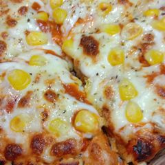 A picture of Sweet Corn Pizza.