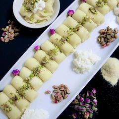 A picture of Sweet_cheese_rolls.