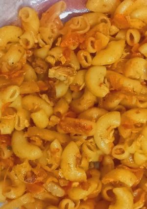 عکسی از دستور کِرْک ماکارونی(ماکارونی با مرغ)