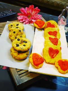 स्टफ्ड न्यूटेला और वनीला हार्ट कूकीज(stuffed nutella aur vanilla heart cookies reicpe in Hindi) रेसिपी मुख्य फोटो