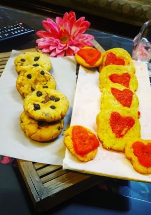 स्टफ्ड न्यूटेला और वनीला हार्ट कूकीज(stuffed nutella aur vanilla heart cookies reicpe in Hindi) रेसिपी मुख्य फोटो